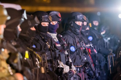 Antyterroryści na wrocławskim stadionie (ZDJĘCIA) - 15