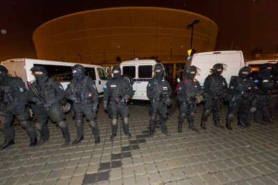 Antyterroryści na wrocławskim stadionie (ZDJĘCIA) - 20