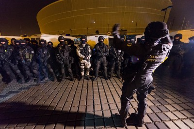 Antyterroryści na wrocławskim stadionie (ZDJĘCIA) - 25