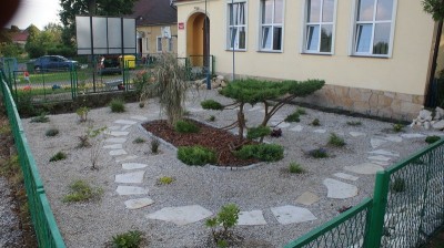 We wsi Czaple budują z kamienia i piasku (ZDJĘCIA)