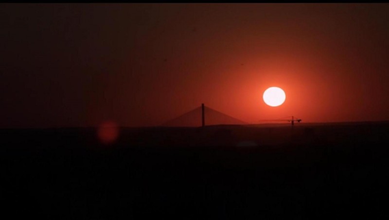 Przepiękny zachód słońca, pełnia księżyca i koniunkcja planet - foto i wideo: Janusz Krzeszowski