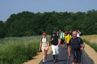 100 kilometrowy marsz w upale (MNÓSTWO ZDJĘĆ) - 16