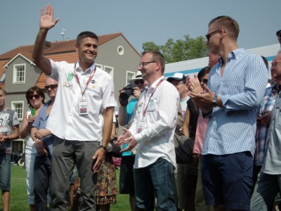 Niezwykłe samochody wyjechały na ulice (GALERIA ZDJĘĆ) - 14