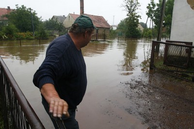 Dolny Śląsk: woda nadal groźna (Zobacz) - 33