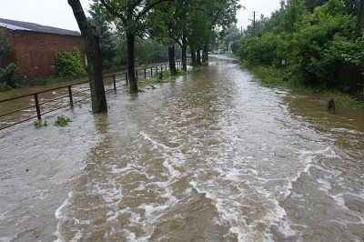 Dolny Śląsk: woda nadal groźna (Zobacz) - 34