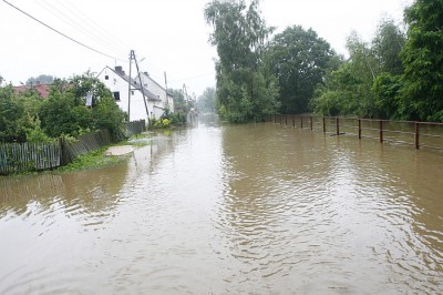 Dolny Śląsk: woda nadal groźna (Zobacz) - 38