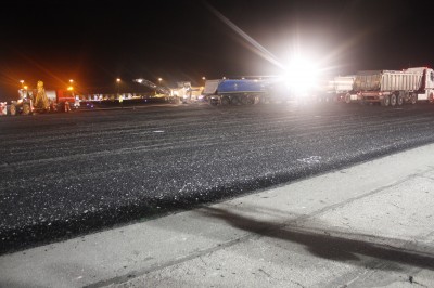 Nocne remonty na wrocławskim lotnisku (ZOBACZ ZDJĘCIA) - 10