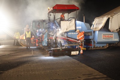 Nocne remonty na wrocławskim lotnisku (ZOBACZ ZDJĘCIA) - 14