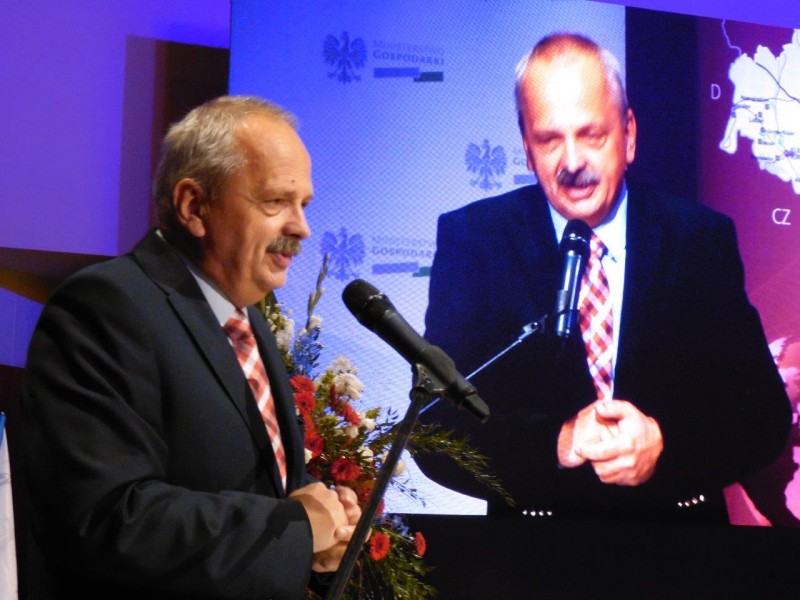 Korony i złot&oacute;wki czy jak zarabiać na pograniczu