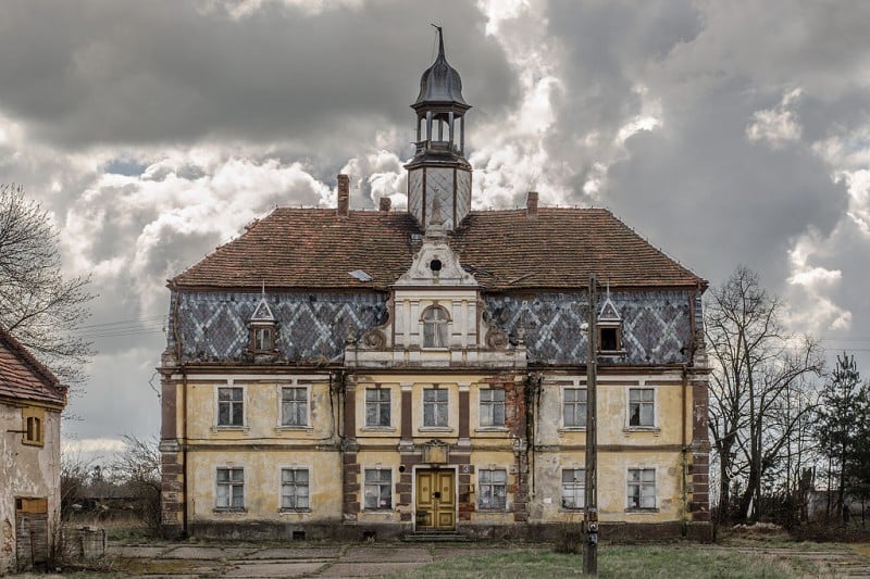 Dwa pałace z Dolnego Śląska wystawione na sprzedaż - fot. Wikipedia/Sławomir Milejski