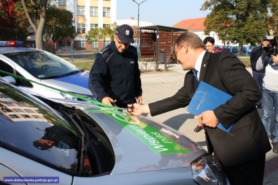 Nowe radiowozy dla policjantów z Milicza (ZDJĘCIA) - 8