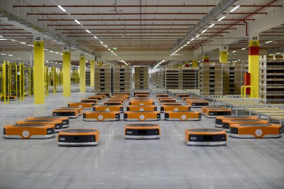 Amazon: Magazynierzy będą pracować z robotami (FOTO) - 37