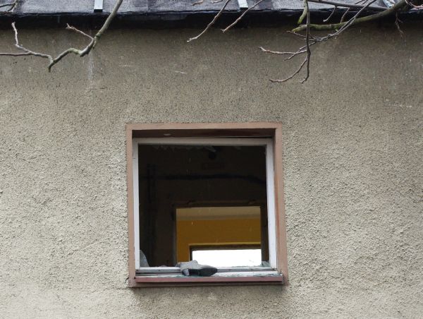 Romowie na obwodnicy (Posłuchaj) - Opuszczony budynek na budowie trasy obwodnicy śródmiejskiej (Fot. Katarzyna Górowicz)