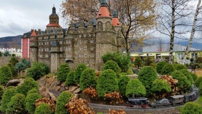 Oto złoty pociąg! Są czołgi, działa, jest też oczywiście złoto - 18