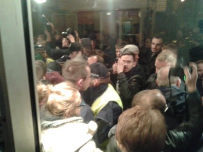 Awantura przed Teatrem Polskim we Wrocławiu (ZOBACZ) - 3