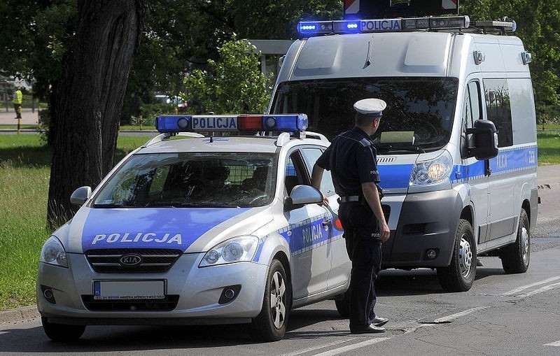 Policja: Wciąż jeździmy za szybko - Cezary p/Wikimedia Commons