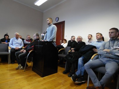 Skończyli studia z dyplomem i długiem - 5