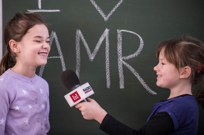Akademia Młodego Radiowca: Nadajemy jak zwykle z Karkonoskiej 10 - 10