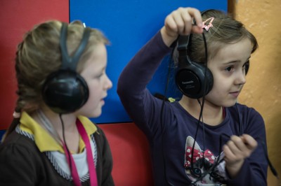 Akademia Młodego Radiowca: Nadajemy jak zwykle z Karkonoskiej 10 - 11