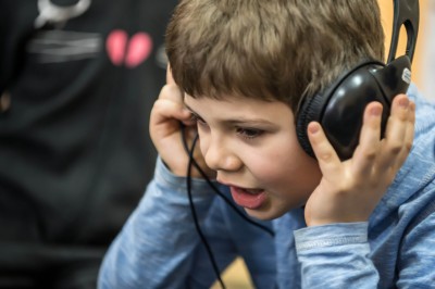 Akademia Młodego Radiowca: Nadajemy jak zwykle z Karkonoskiej 10 - 5