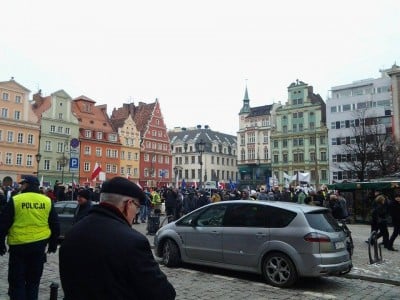 Manifestacja KOD we Wrocławiu (ZOBACZ ZDJĘCIA) - 3