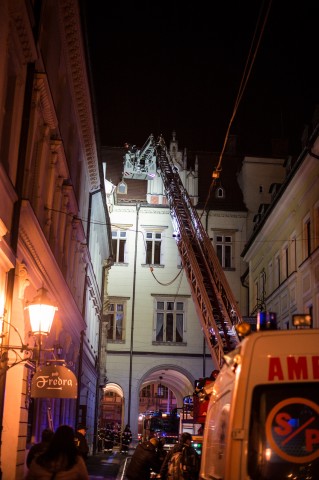 Pożar w budynku Urzędu Miejskiego we Wrocławiu [FILM i ZDJĘCIA] - 2