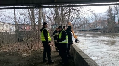 2,5-kilometrowa kra na Bobrze [Foto] - 13
