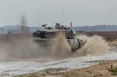 Armia się szkoli. Na 60 tonowych czołgach (GALERIA) - 3