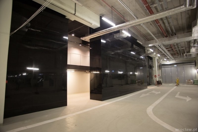 Wrocław: Od poniedziałku opłaty za parking pod NFM - fot. Wroclaw.pl