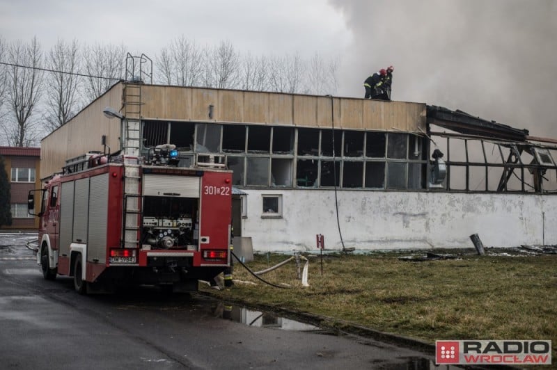 Wrocław: Pożar na terenie magazynów ABB (ZDJĘCIA) - fot. Andrzej Owczarek