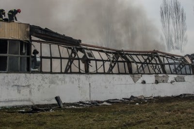 Wrocław: Pożar na terenie magazynów ABB (ZDJĘCIA) - 1