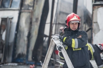 Wrocław: Pożar na terenie magazynów ABB (ZDJĘCIA) - 5