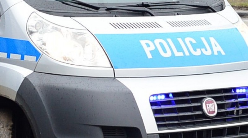 W piżamie na środku pola. Policjanci odnaleźli zaginionego pacjenta -
