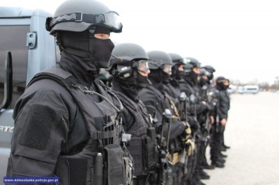 Nowe wyposażenie specjalistyczne dla policyjnych antyterrorystów - 13