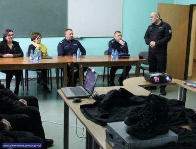 Nowe wyposażenie specjalistyczne dla policyjnych antyterrorystów - 4