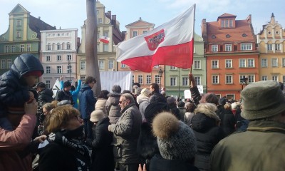 W obronie Lecha Wałęsy na Placu Solnym we Wrocławiu [FILM i ZDJĘCIA] - 0