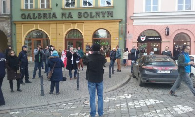 W obronie Lecha Wałęsy na Placu Solnym we Wrocławiu [FILM i ZDJĘCIA] - 9