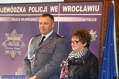 Ślubowanie nowo przyjętych policjantów i policjantek [ZDJĘCIA] - 3