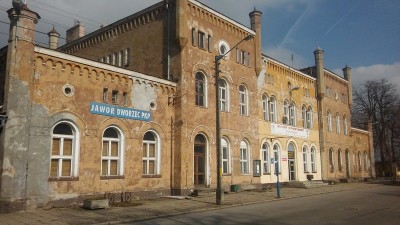 Dworzec kolejowy w Jaworze wypięknieje - 7
