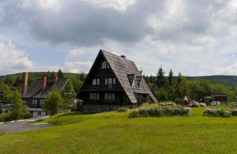 Stąd do historii: Schronisko na Przełęczy Okraj - fot. schroniskookraj.pl