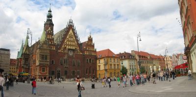 Tysiące nowych miejsc pracy w aglomeracji wrocławskiej - (Fot. Wikipedia / Adam Dziura)