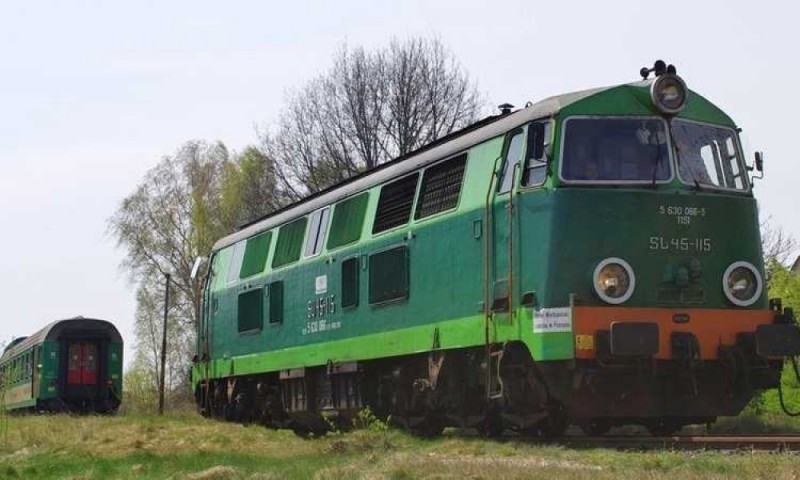 Chcą uratować zabytkową lokomotywę - fot. zbieramynafiata.pl