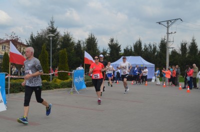 Prawie 800 osób uczciło na sportowo święto 3 Maja w Kobierzycach - 19