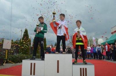 Prawie 800 osób uczciło na sportowo święto 3 Maja w Kobierzycach - 25