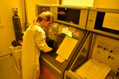 Jarosław Gowin zwiedzał laboratoria we Wrocławskim Parku Technologicznym - 11