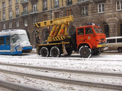 Dolny Śląsk pod śniegiem, sparaliżowany Wrocław (Zobacz)