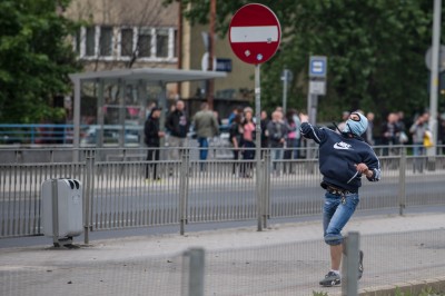 WROCŁAW: Kolejne zamieszki przed komisariatem przy Trzemeskiej (ZDJĘCIA, WIDEO) - 6