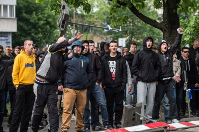 WROCŁAW: Kolejne zamieszki przed komisariatem przy Trzemeskiej (ZDJĘCIA, WIDEO) - 11