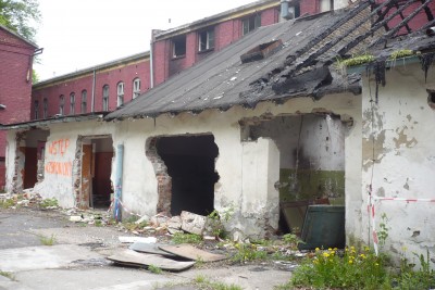 Wałbrzych: Porzucona fabryka porcelany zagraża ludziom - 6