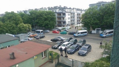Bombiarz z Wrocławia w rękach antyterroryst&oacute;w. Przyznał się